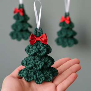 Crochet a Beautiful Christmas Tree Doily